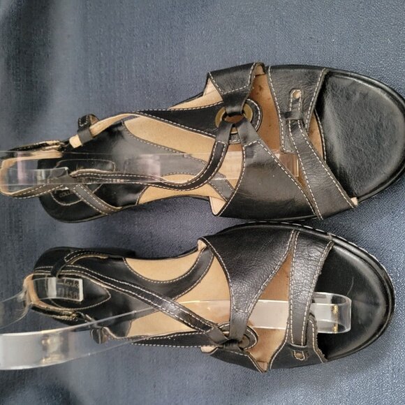 CLARKS-ARTISAN-black leather strappy wedge 10M Womens Sandals - Picture 7 of 7
